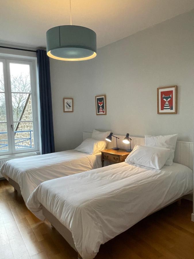 Bel Appartement, Bien Equipe Et Confortable Dans Le Centre Historique Fougeres Bagian luar foto