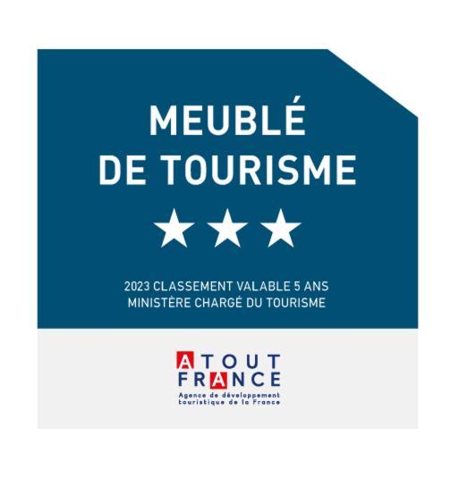 Bel Appartement, Bien Equipe Et Confortable Dans Le Centre Historique Fougeres Bagian luar foto
