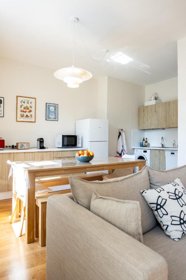 Bel Appartement, Bien Equipe Et Confortable Dans Le Centre Historique Fougeres Bagian luar foto