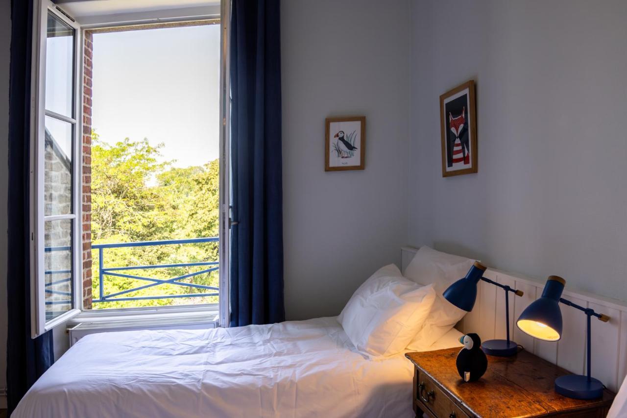 Bel Appartement, Bien Equipe Et Confortable Dans Le Centre Historique Fougeres Bagian luar foto